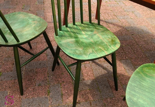 Eichentisch mit grünen Stühlen, mid-century