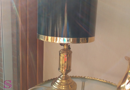 Tischlampe Gold mit schwarz