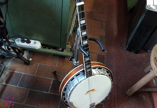 Banjo Ariana