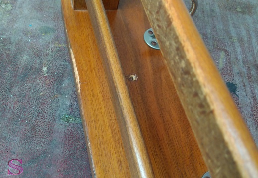 Holzgarderobe mit Ablage